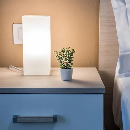 Shortmi Canonica Apartamento