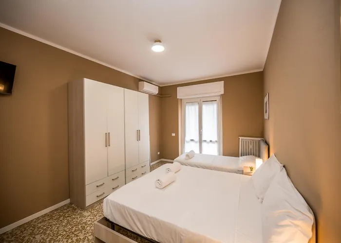 Apartment Shortmi Canonica Milan