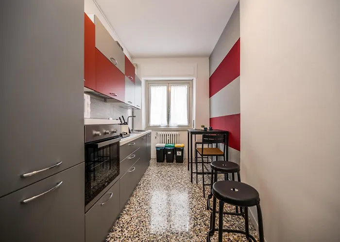 Shortmi Canonica Apartment