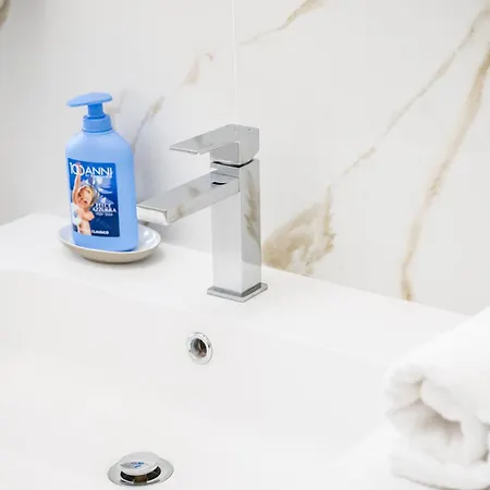 Shortmi Canonica ミラノ